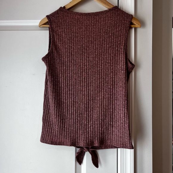 Olivia Rae knit tank - size L - Picture 3 of 5